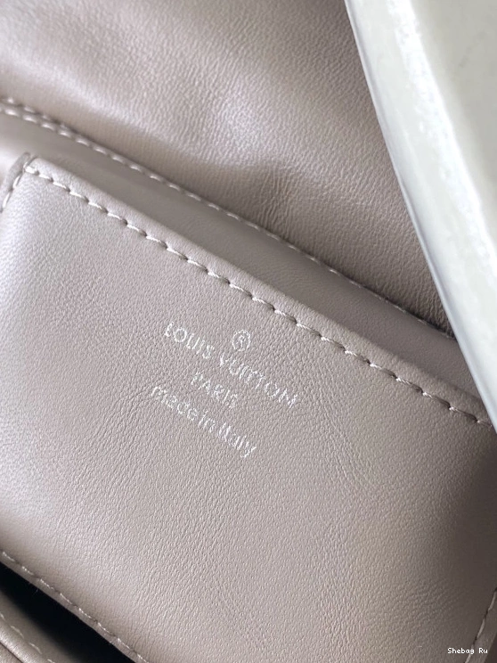 LOUIS VUITTON GO-14 MM 0806